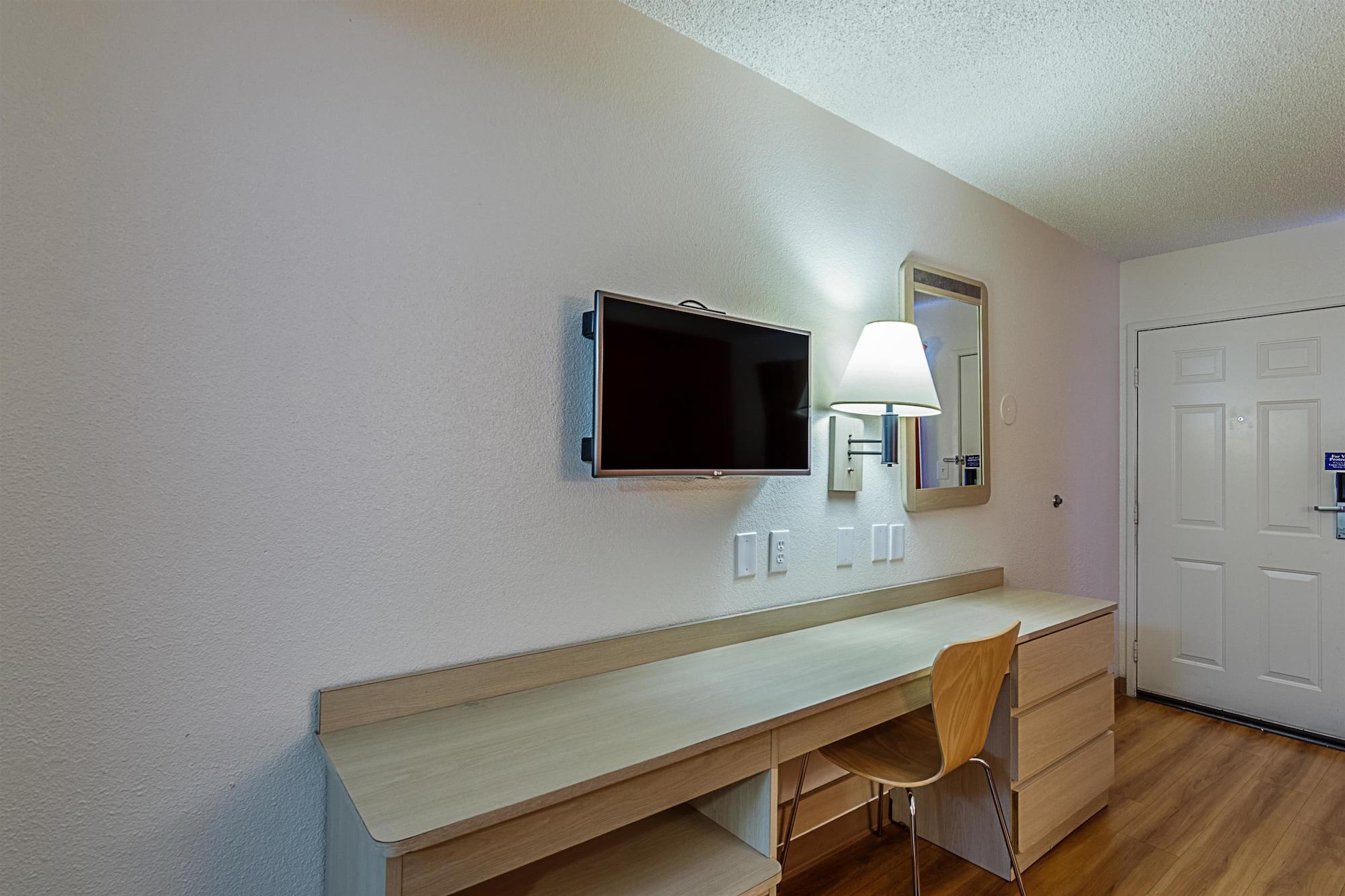 Park Inn By Radisson, Modesto Exterior photo
